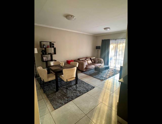 2 BEDROOM APARTMENT FOR SALE IN BRENTWOOD